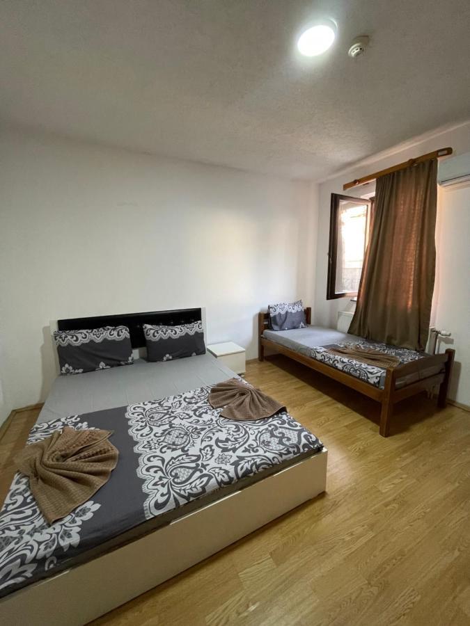 Ela Hostel Prizren Exterior foto
