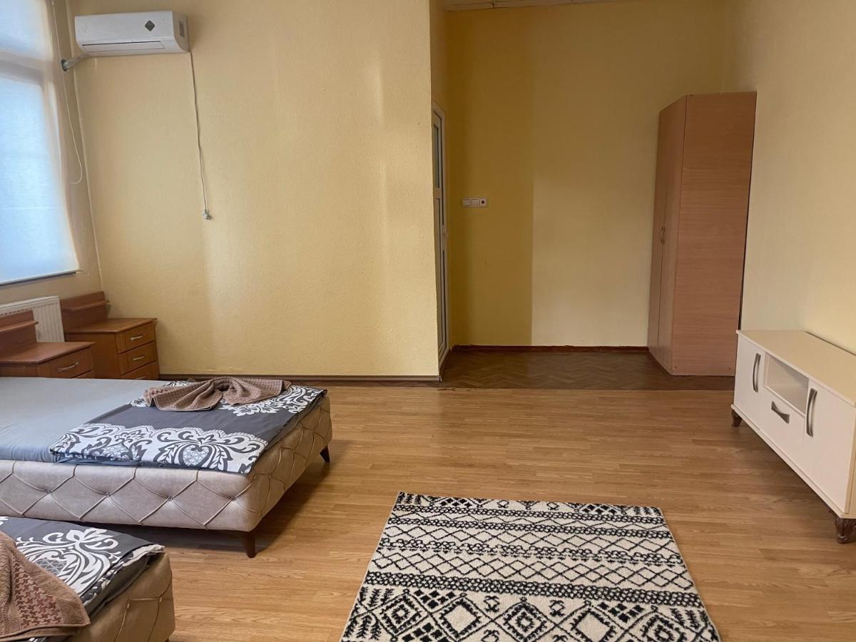 Ela Hostel Prizren Exterior foto