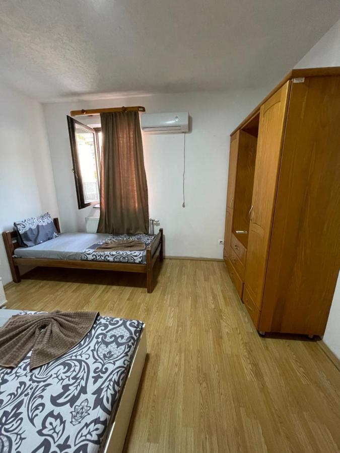 Ela Hostel Prizren Exterior foto